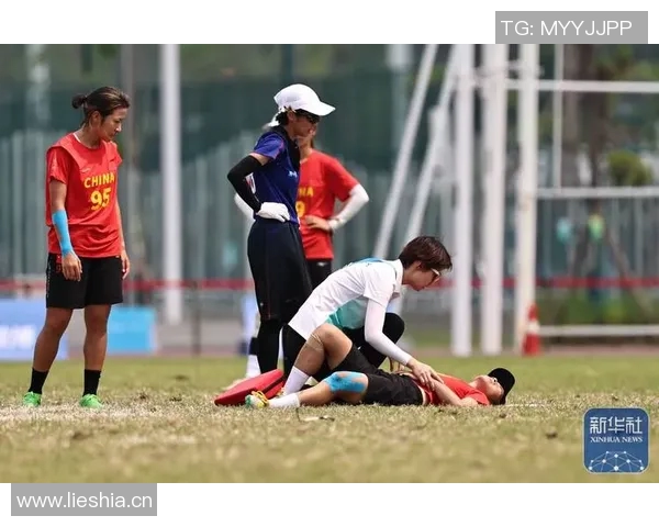 成都飞盘队在世界滑板锦标赛中的灵活性表现引发热议与关注 成都飞盘队在世界滑板锦标赛中的灵活性表现引发热议与关注