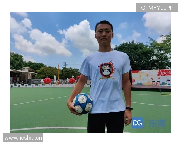 张军独家分享足球心得与技巧助你提升球技的秘诀与经验 张军独家分享足球心得与技巧助你提升球技的秘诀与经验