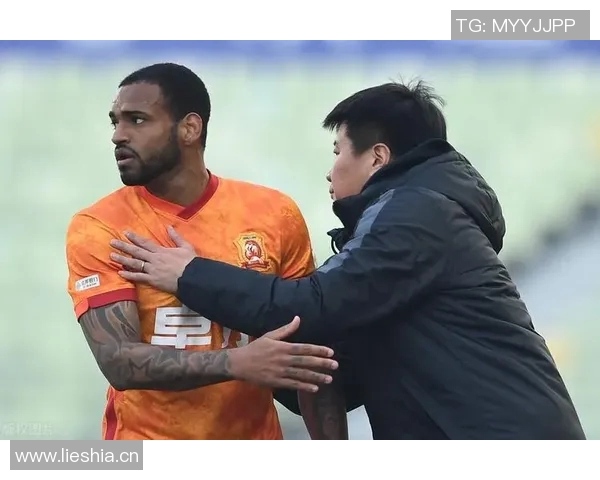 武汉飞盘队防反战术分析与比赛表现的深度探讨 武汉飞盘队防反战术分析与比赛表现的深度探讨